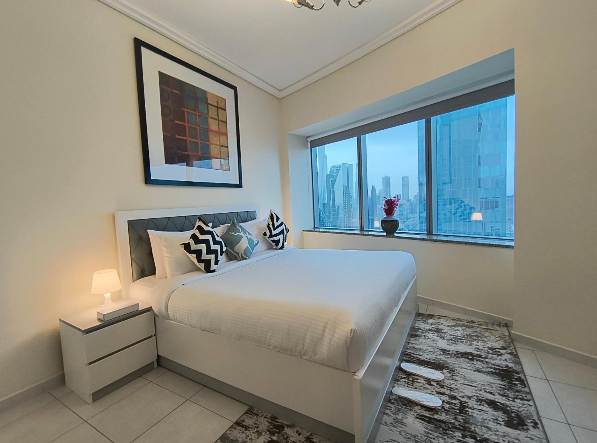 Trinity Holiday Homes - Sheikh Zayed Road Near To Financial Center Metro Station Dubai Eksteriør billede
