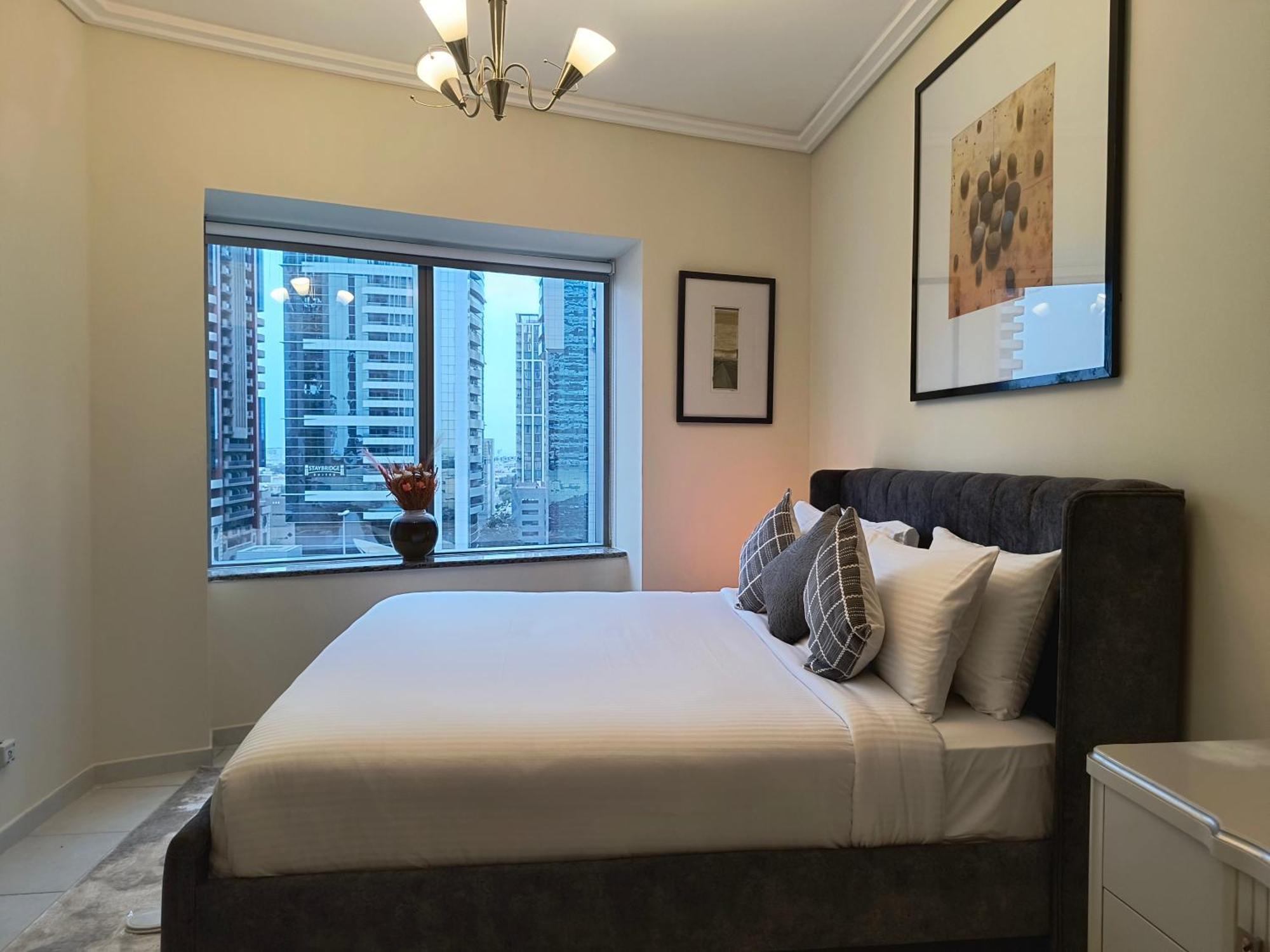 Trinity Holiday Homes - Sheikh Zayed Road Near To Financial Center Metro Station Dubai Eksteriør billede