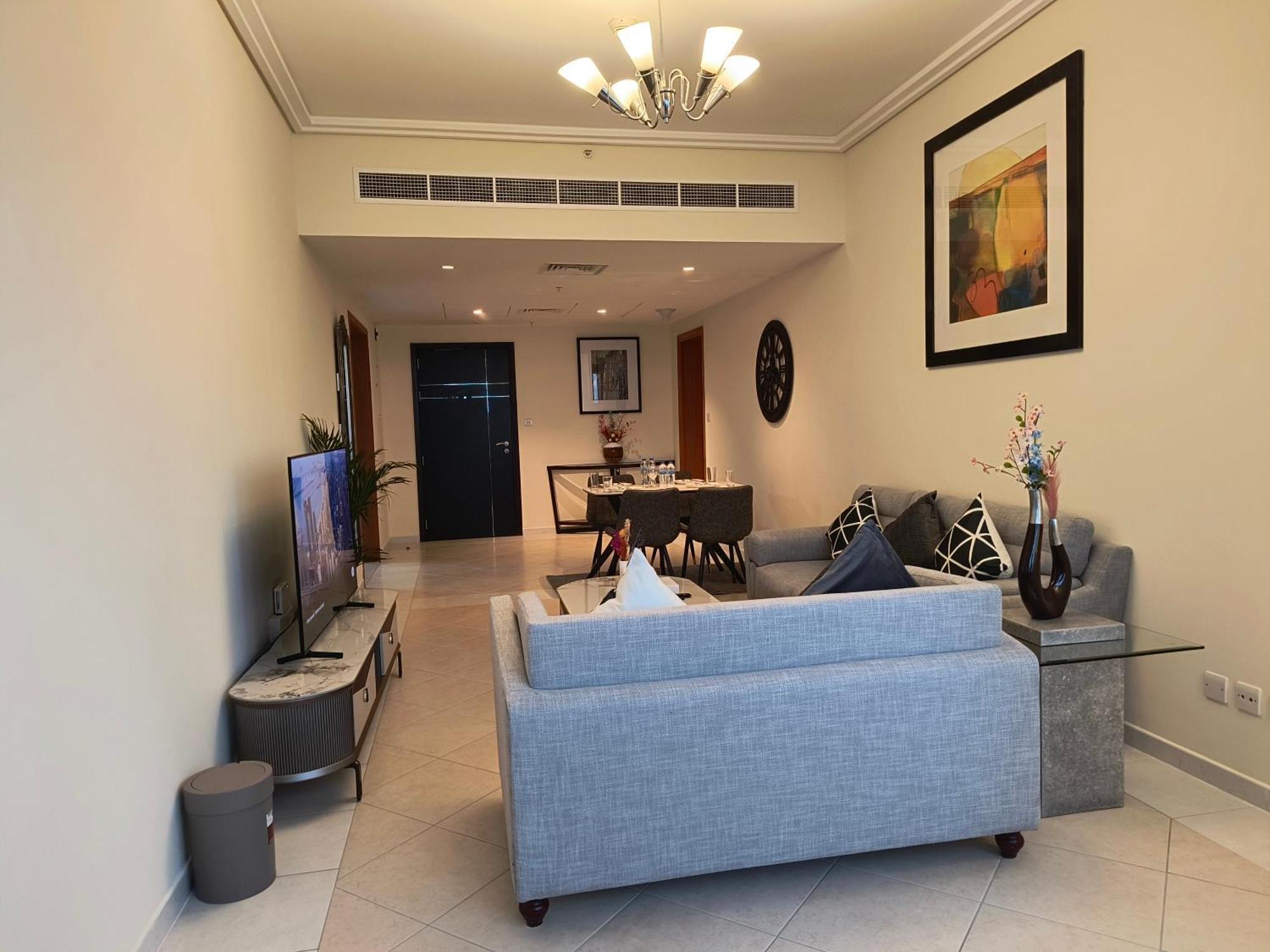Trinity Holiday Homes - Sheikh Zayed Road Near To Financial Center Metro Station Dubai Eksteriør billede
