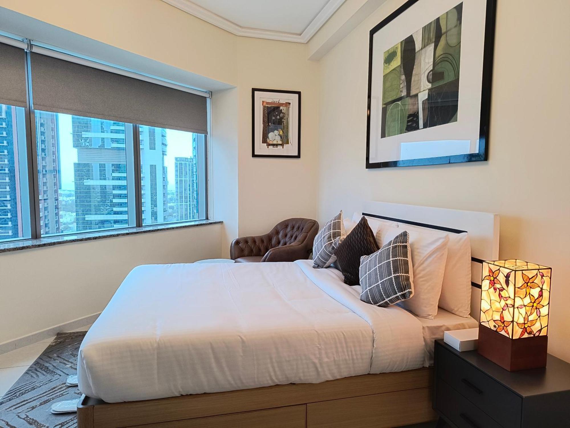Trinity Holiday Homes - Sheikh Zayed Road Near To Financial Center Metro Station Dubai Eksteriør billede