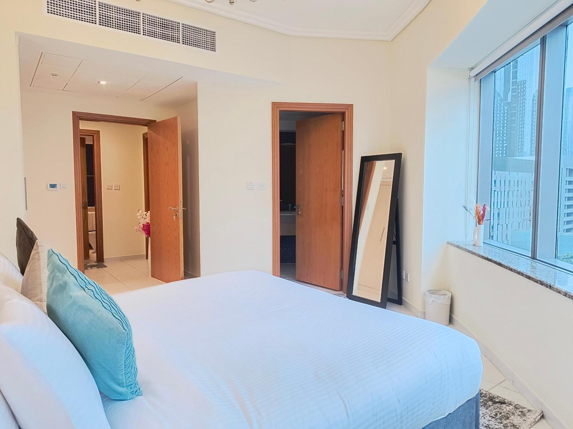 Trinity Holiday Homes - Sheikh Zayed Road Near To Financial Center Metro Station Dubai Eksteriør billede