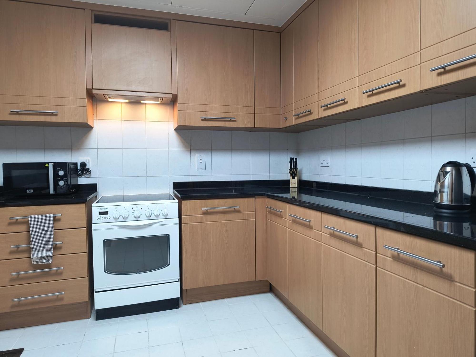 Trinity Holiday Homes - Sheikh Zayed Road Near To Financial Center Metro Station Dubai Eksteriør billede