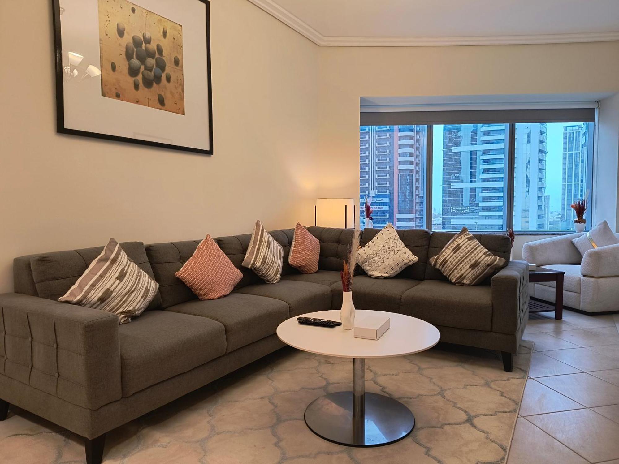 Trinity Holiday Homes - Sheikh Zayed Road Near To Financial Center Metro Station Dubai Eksteriør billede