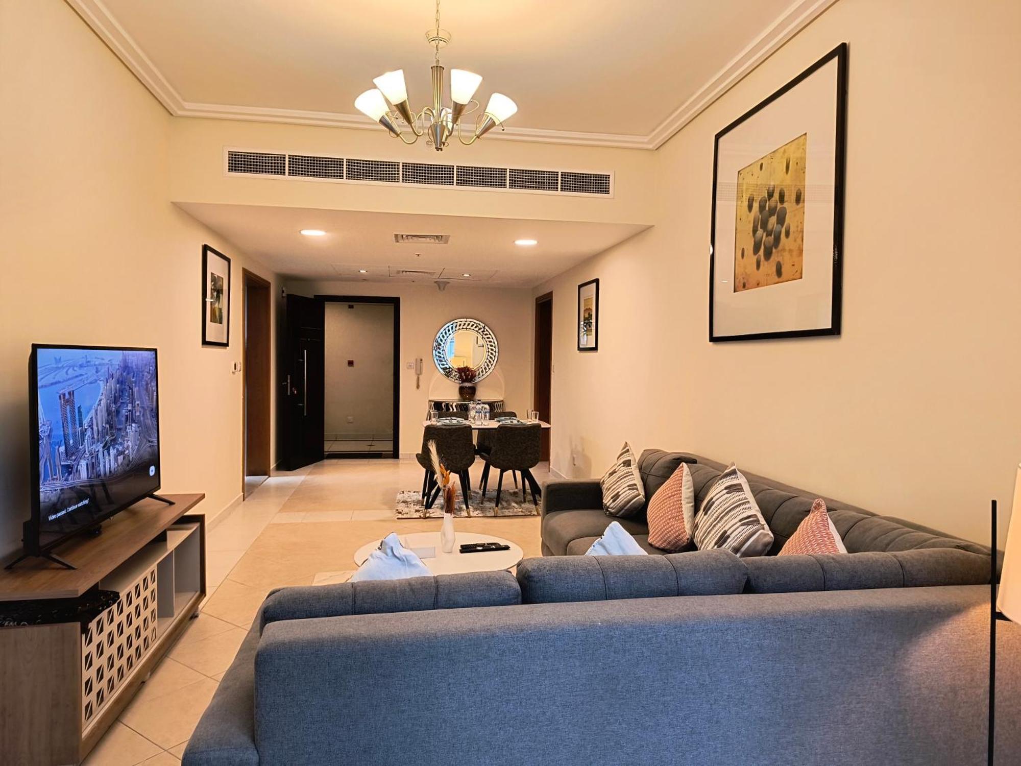 Trinity Holiday Homes - Sheikh Zayed Road Near To Financial Center Metro Station Dubai Eksteriør billede